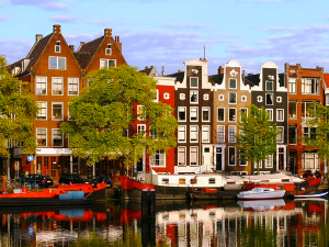 Tips for Touring the Red Light District in Amsterdam